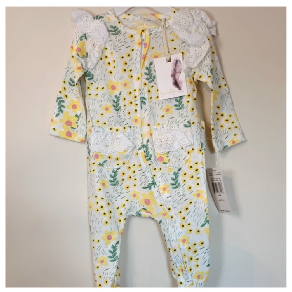 JESSICA SIMPSON Floral Eyelet Footie Headband Set
